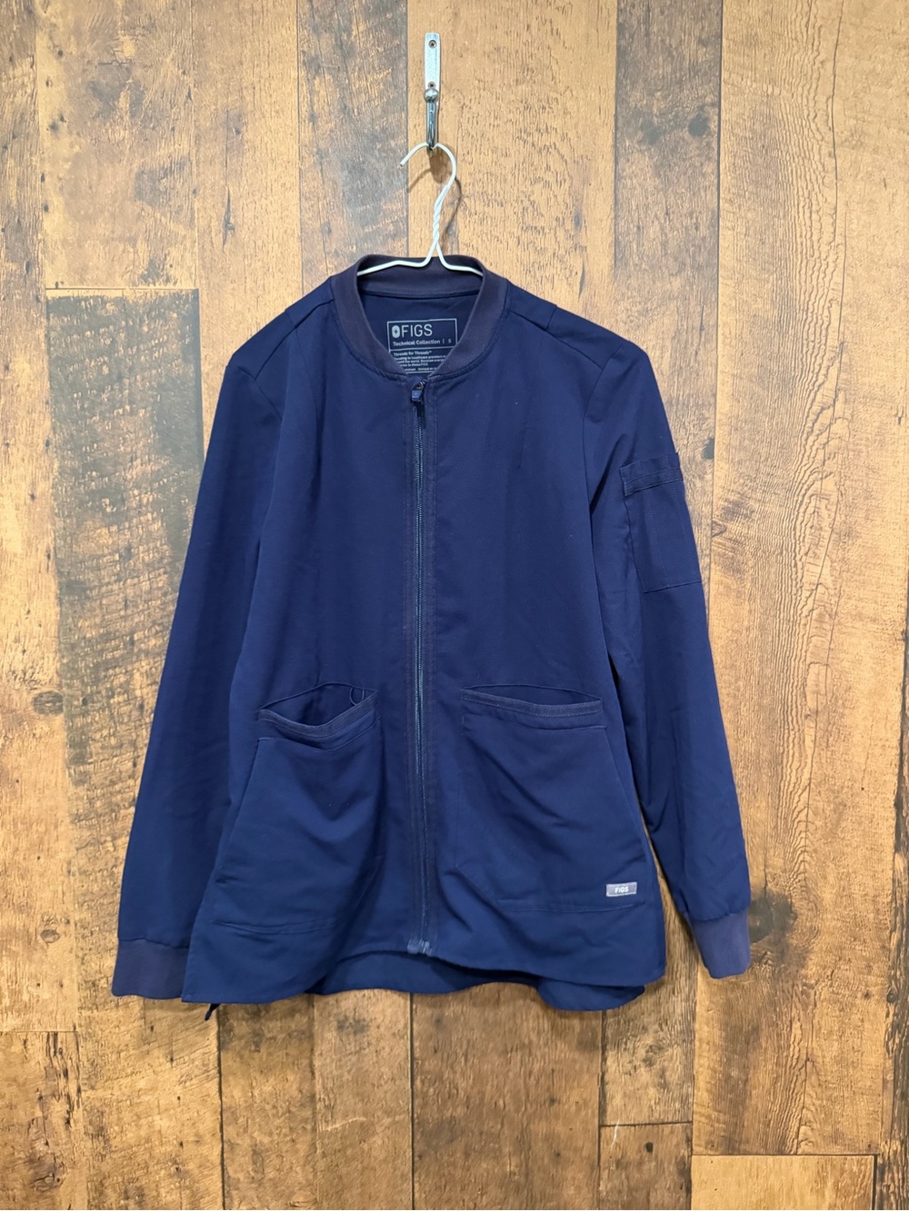 FIGS Navy Zip Front Scrub Jacket small